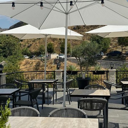 Castle Hotel Gjirokastër 外观 照片