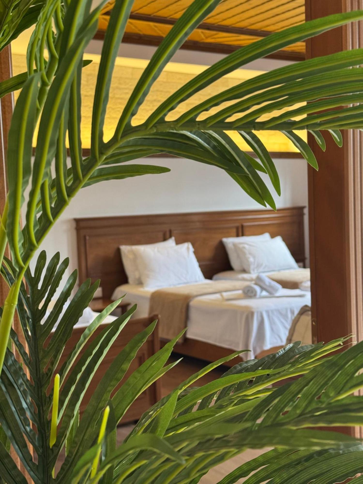 Castle Hotel Gjirokastër 外观 照片